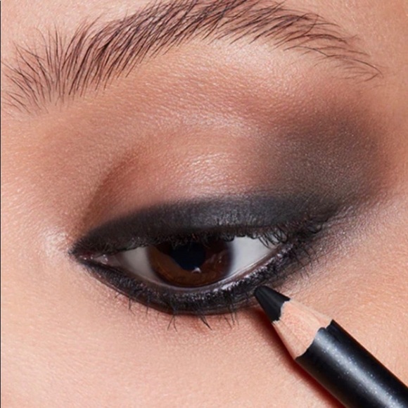 Mac smolder, brand new eyeliner in box. - Picture 3 of 4